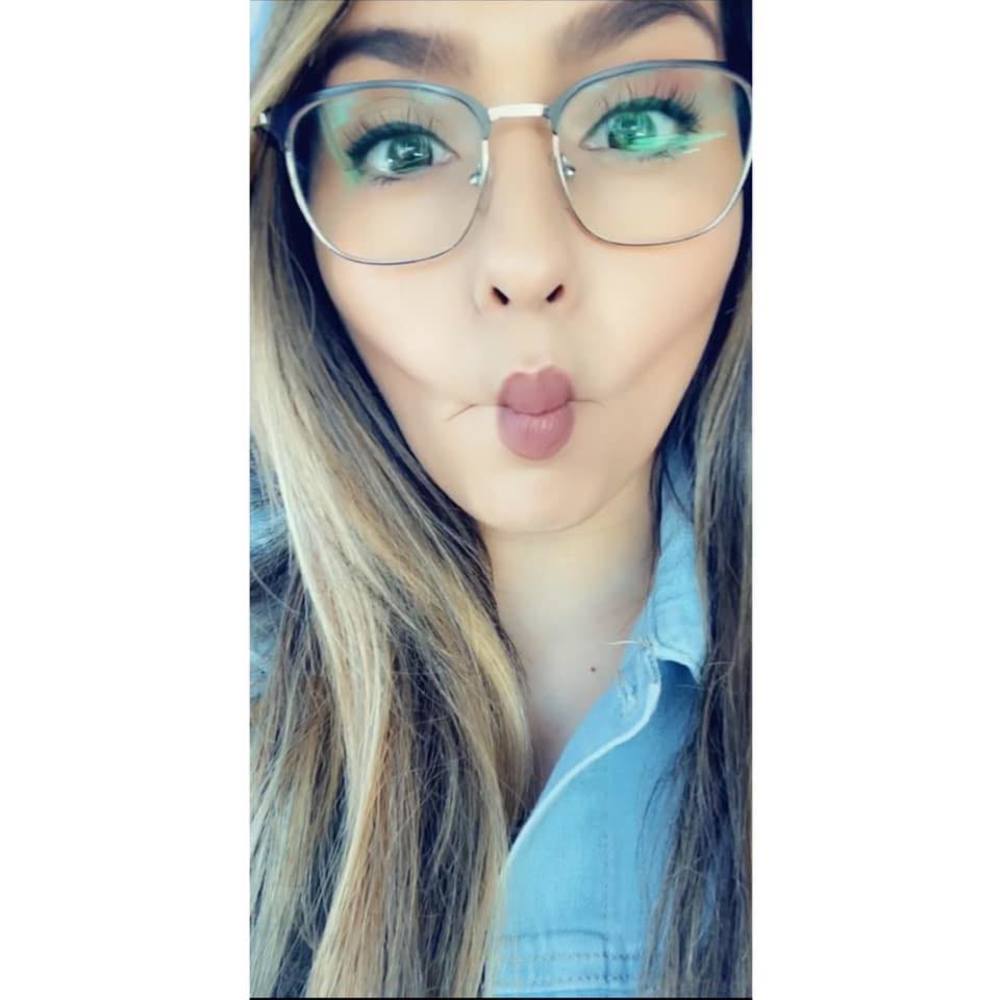 Meet your Posher, Iesha